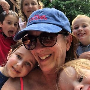 Meet your Posher, Laura